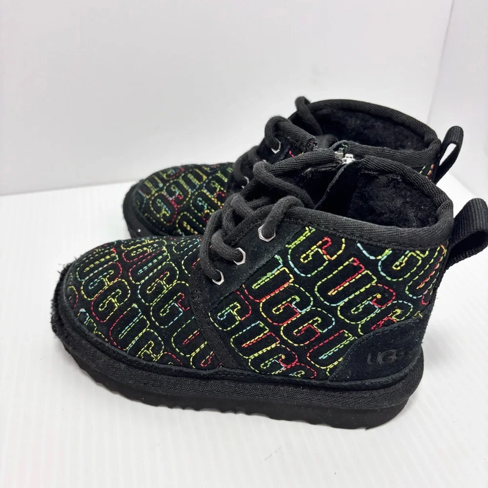 UGG NEUMEL II GRAPHIC‎ STITCH BLACK SUEDE BOOTS SIZE 10 TODDLER